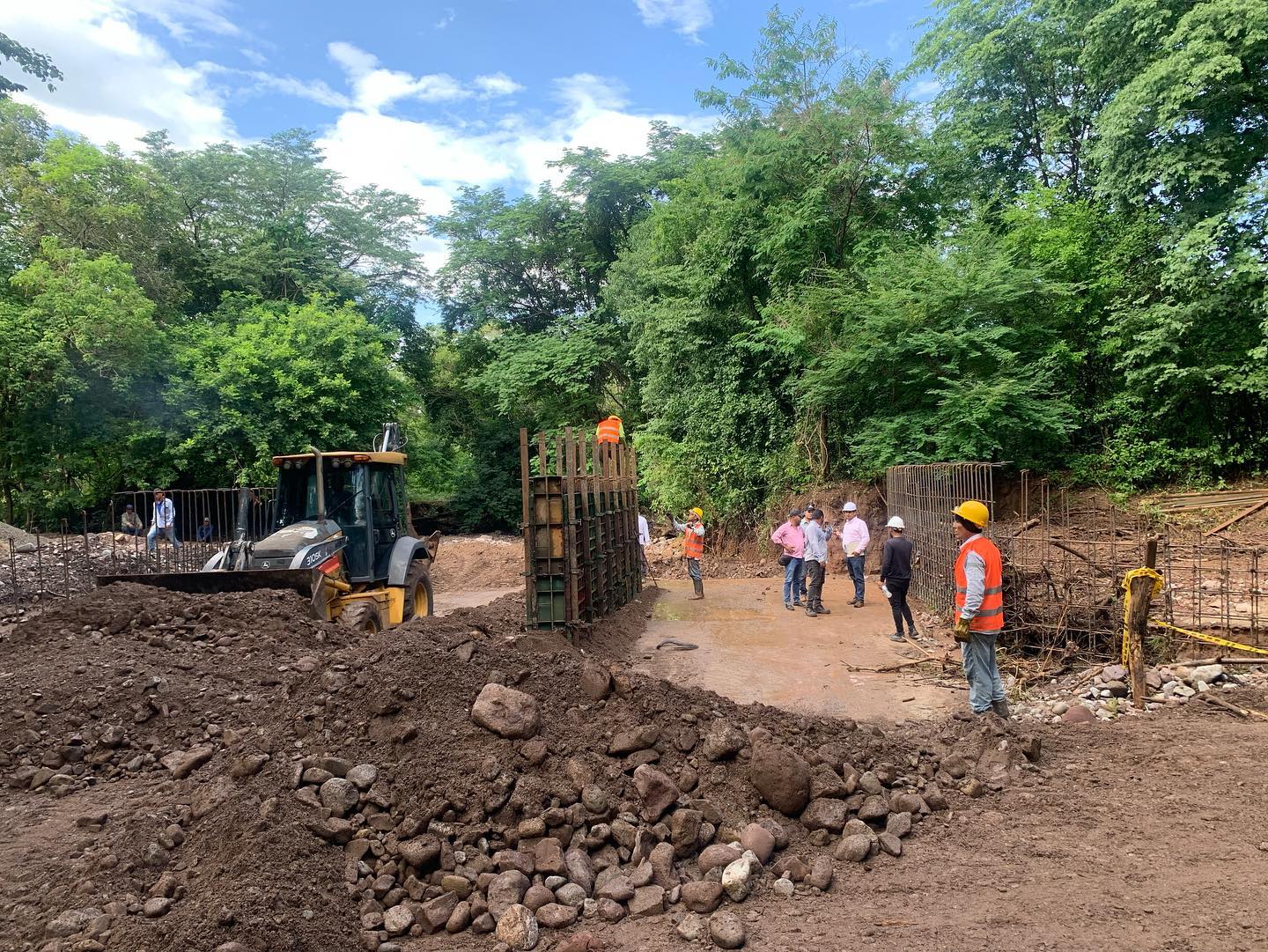 Mejoramiento de Vía Terciaría Nuevas Flores- Arroyo de Agua